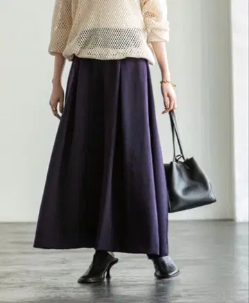 새상품급 Noble 나일론 볼륨 스커트 퍼플 40