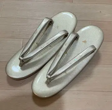 일본 의류 조리 골드 나전 나비 M 사이즈