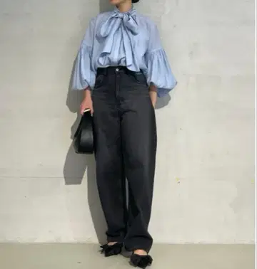 미라 오웬 보타이 블라우스