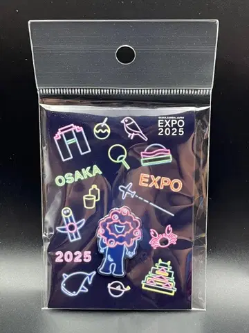 EXPO2025 미야쿠미야쿠 블랙미야쿠 네온 핀 배지 핀즈