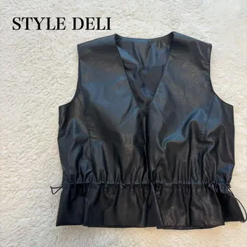 STYLE DELI 블랙 V넥 베스트