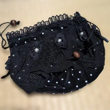 새상품 도트 무늬 블랙 파우치 복조리