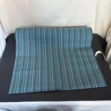 파랑과 초록색 스트라이프 기모노용 옷감