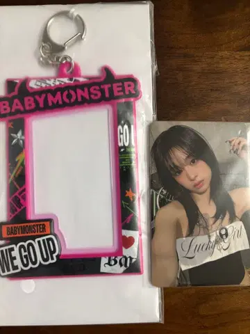 BABYMONSTER WE GO UP 트레이딩 카드 케이스 카드 포함
