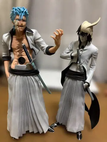 그림조 우르키오라 피규어 세트