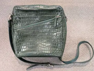 그린 가죽 숄더백 크로커다일