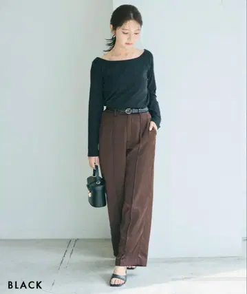 BASEMENTonline 2way 세미 오프숄더 컷앤소