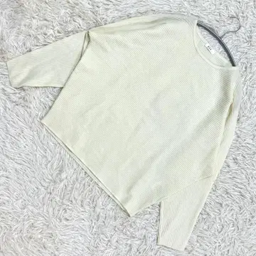 아베베 화이트 리브 긴팔 니트 스웨터 XS 사이즈 크루넥