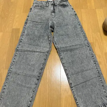 그레이 와이드 레그 데님 팬츠