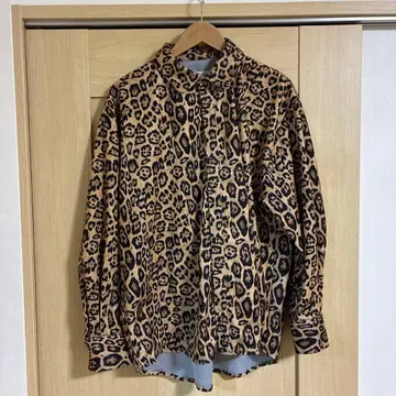 SUPERTHANKS 슈퍼 땡스 레오파드 무늬 자켓 셔츠 M 사이즈