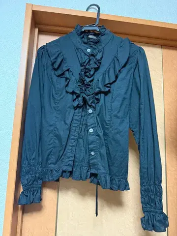 ATELIER PIERROT 고딕 블랙 블라우스