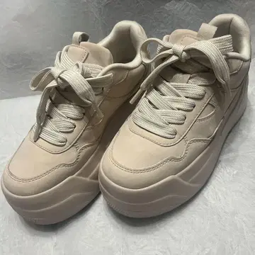 ZARA 통굽 스니커즈