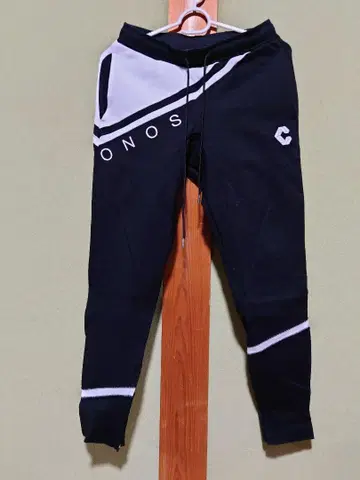 크로노스 조거 팬츠 블랙/화이트