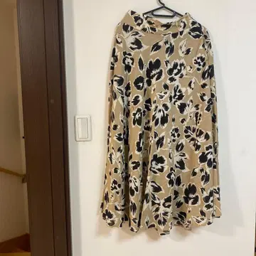 플라워 프린트 플레어 스커트