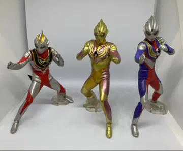 울트라맨 궁극의 루미너스 티가 & 글리터 티가 & 가이아 세트