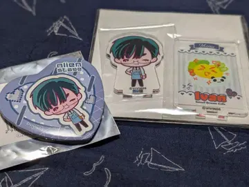 에이리언 스테이지 하트형 캔뱃지 이반 아크릴 스탠드