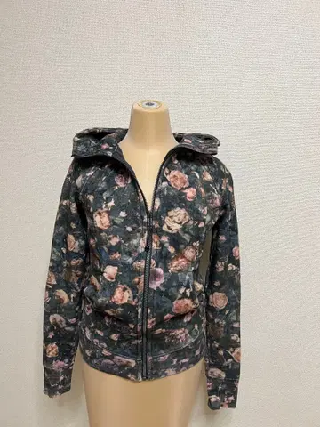 lululemon 플라워 프린트 후드티 요가웨어