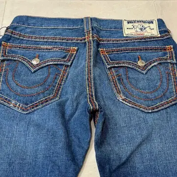 미사용 새상품 트루릴리전 32인치