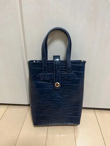 네이비 크로커다일 패턴 백