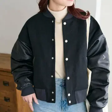 DISCOAT 디스코트 숏 바시티 자켓