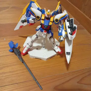 RG 1/144 윙 건담