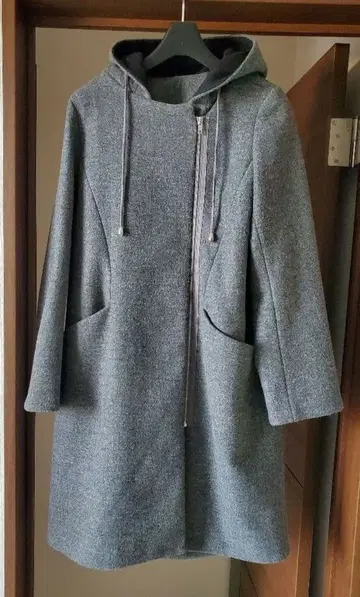 [ ANAP Latina ] 아냅라티나 후드 부착 롱 코트 M