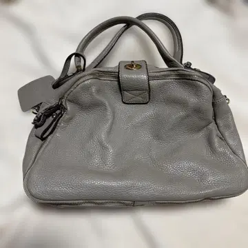 그레이 핸드백