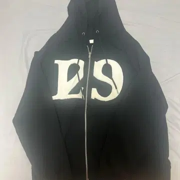 무신사 일리고 후드티 블랙 M 사이즈 한국