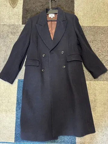 유니클로 INES 네이비 체스터 코트 M 사이즈