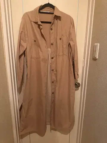 ZARA 베이지 트렌치코트 XS-S