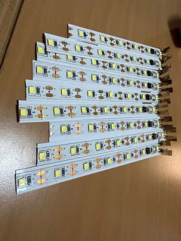 KATO제 N 게이지에서 사용되던 타사제 실내등