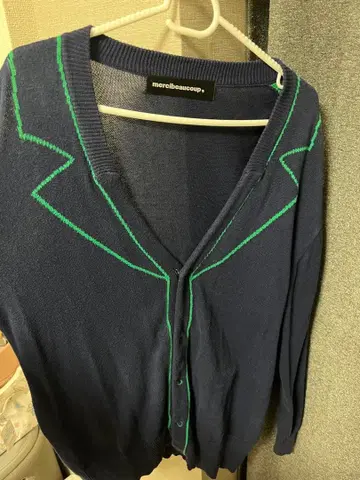 새상품급 메르시보쿠 Y셔츠 패턴 니트 가디건