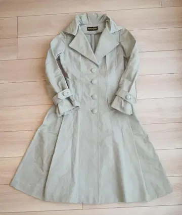 라이트 그레이 트렌치코트 히로코코시노 프리미엄