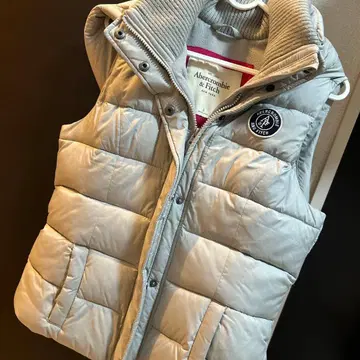 Abercrombie & Fitch 그레이 다운 베스트