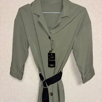 미사용품 올리브 그린 셔츠 원피스 7부 소매