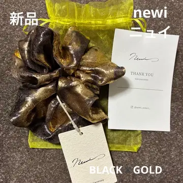 택 포함 새상품 newi  빅 스크런치 블랙 골드