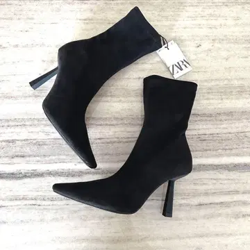 ZARA 자라 앵클부츠 미사용 새상품 택 포함 9천 엔 블랙