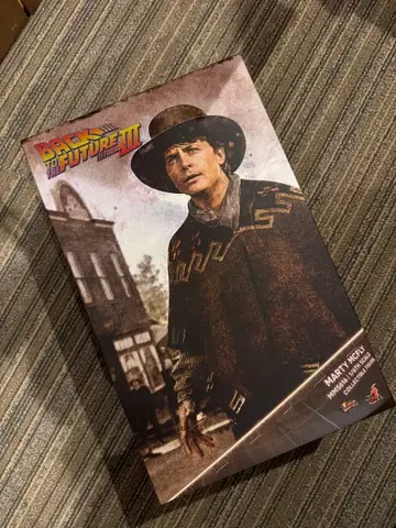 핫토이즈 백투더퓨처 파트 3 마티 맥플라이