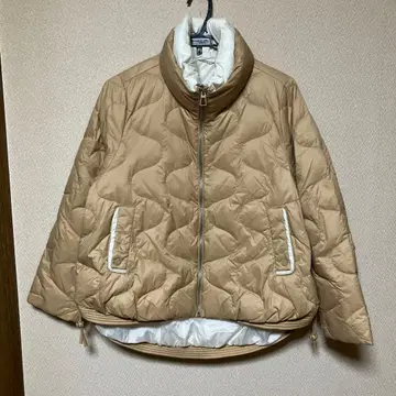 베이지 퀼팅 다운 자켓 하이넥