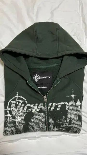 VCINITY 다크 그린 후드티 M