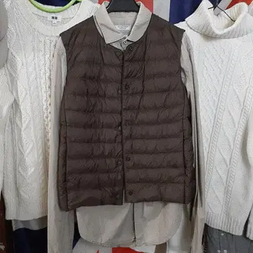 유니클로 라운드 칼라 다운 베스트 S와 ZARA 셔츠 세트