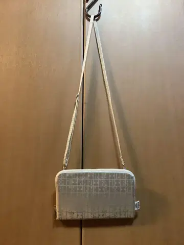 야마토야 키키2 장지갑 숄더 가능