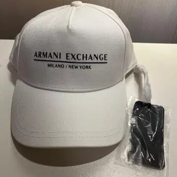 Armani Exchange 화이트 캡