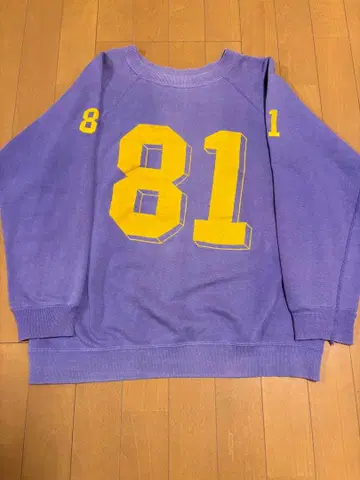 [ 초레어 ] 60~70s 넘버링 프린트 래글런 슬리브 맨투맨