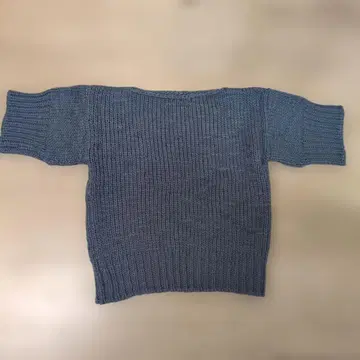 블루 반팔 니트