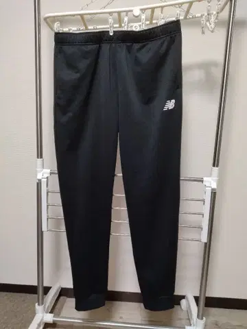 뉴발란스 블랙 조거 팬츠