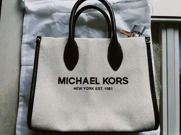 MICHAEL KORS 마이클코어스 캔버스 숄더 핸드 백