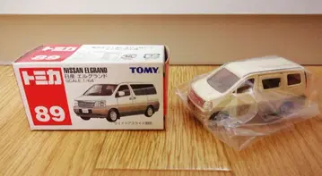 토미카 닛산 엘 그랜드 89