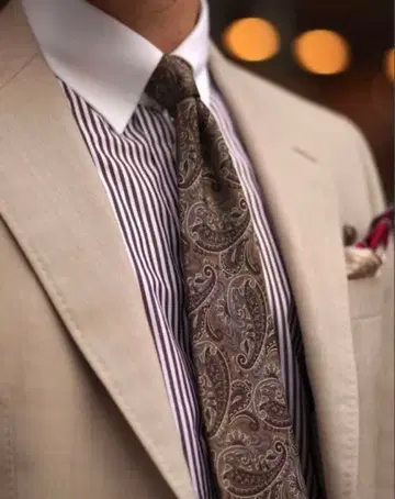 새상품급 수트 형제 패턴 넥타이 페이즐리 브라운