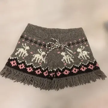 루돌프 무늬 프린지 니트 숏팬츠